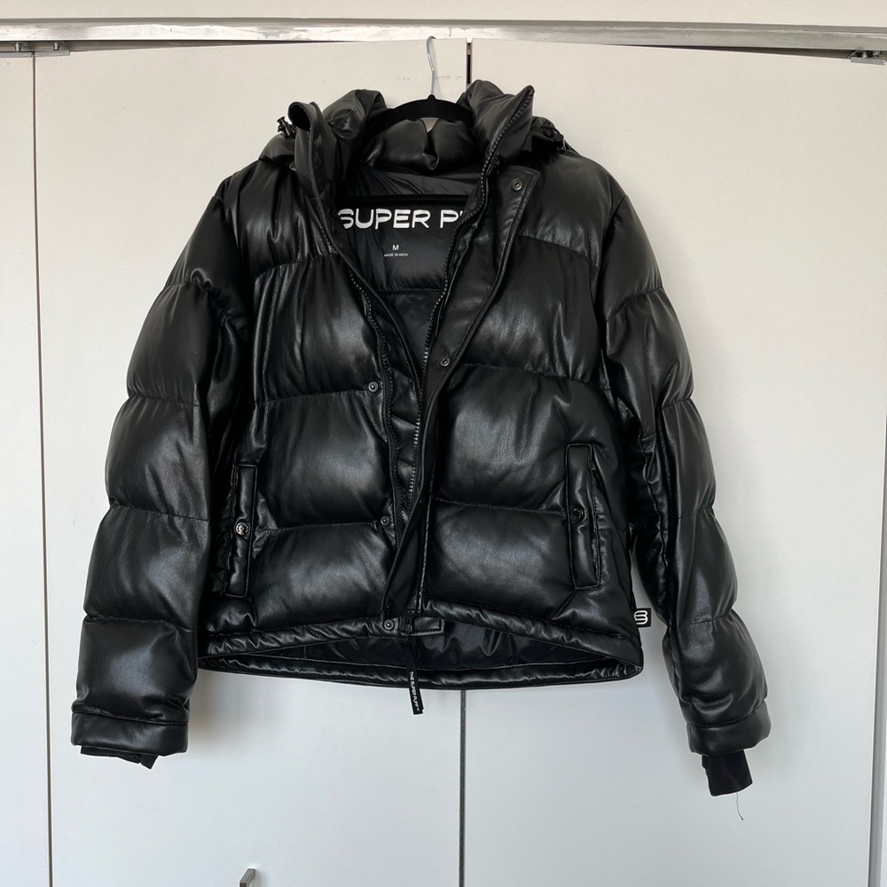 Aritzia - The Super Puff™ Shorty